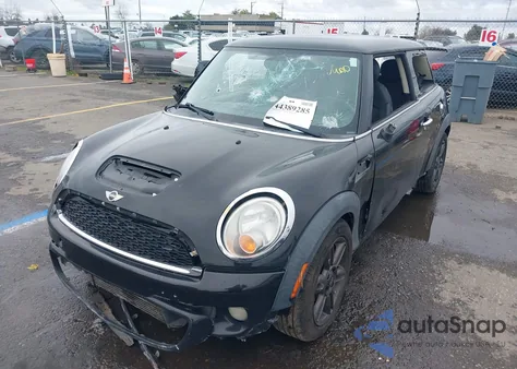 2011 Mini Cooper S from USA, damaged, VIN WMWSV3C55BTY14887